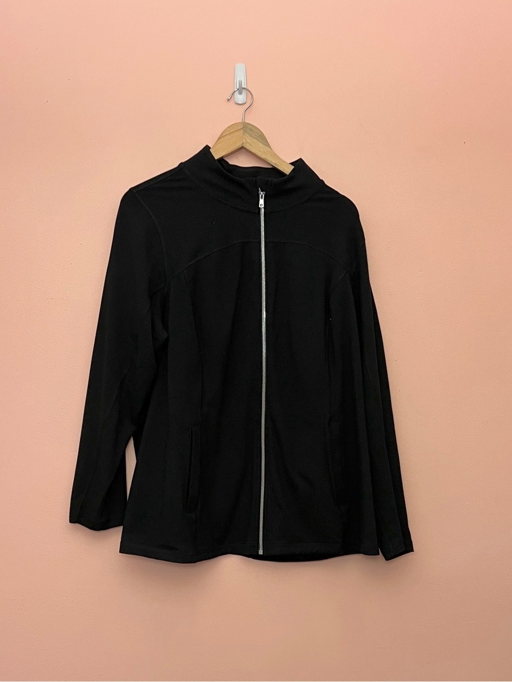 Livi Active Lane Bryant Black Mock Neck Zip Up Jacket 22/24